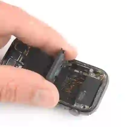 Thay pin Apple Watch Series 5 2
